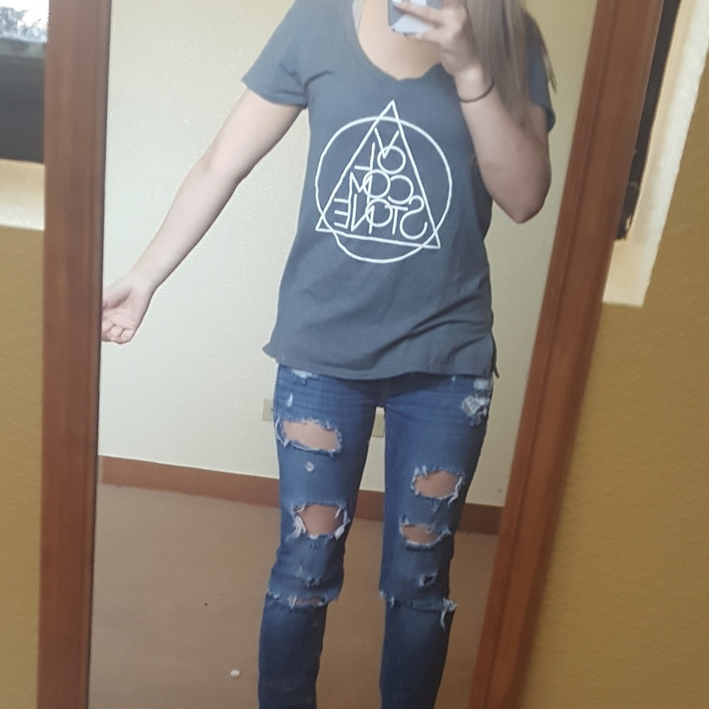 volcom top - Picture 2 of 3